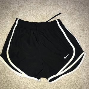 🖤BLACK NIKE SHORTS